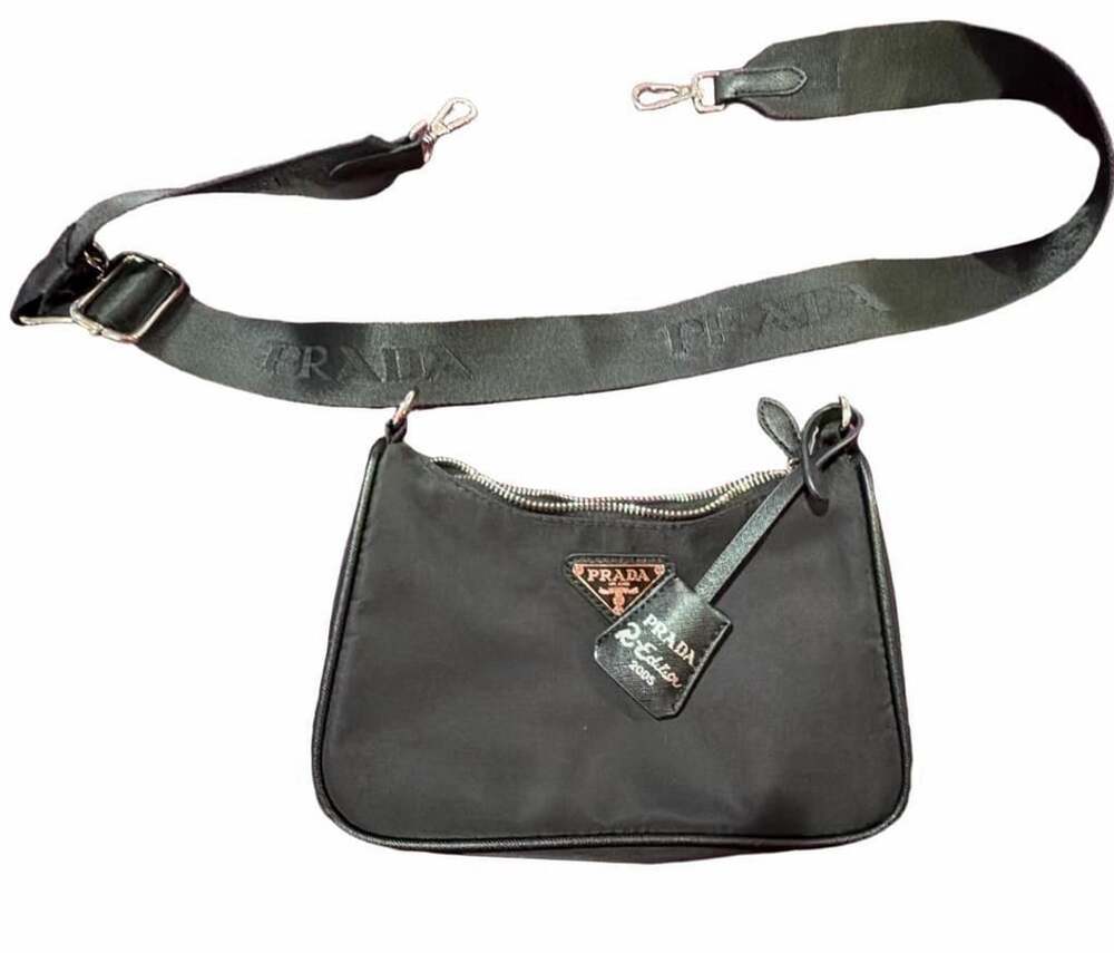 Prada Re-Edition 2005 Shoulder Bag Black Tessuto Nylon